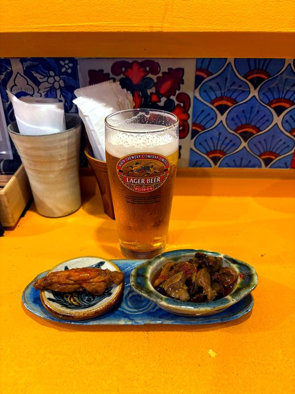 生ビールと焼き鳥・きのこ煮